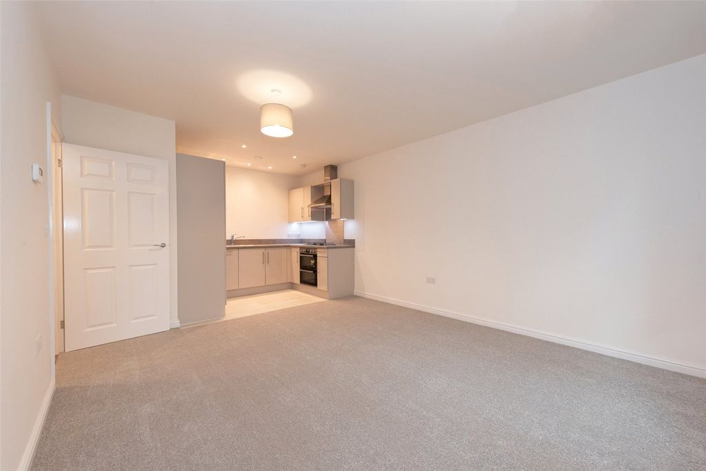 Property photo 2 of 8 Picture No. 03