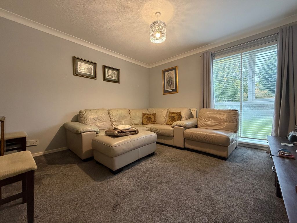 Property photo 2 of 9 Living Room