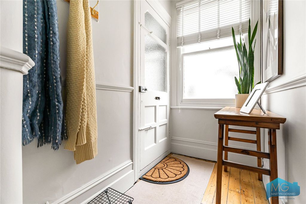 Property photo 3 of 22 Picture No. 25