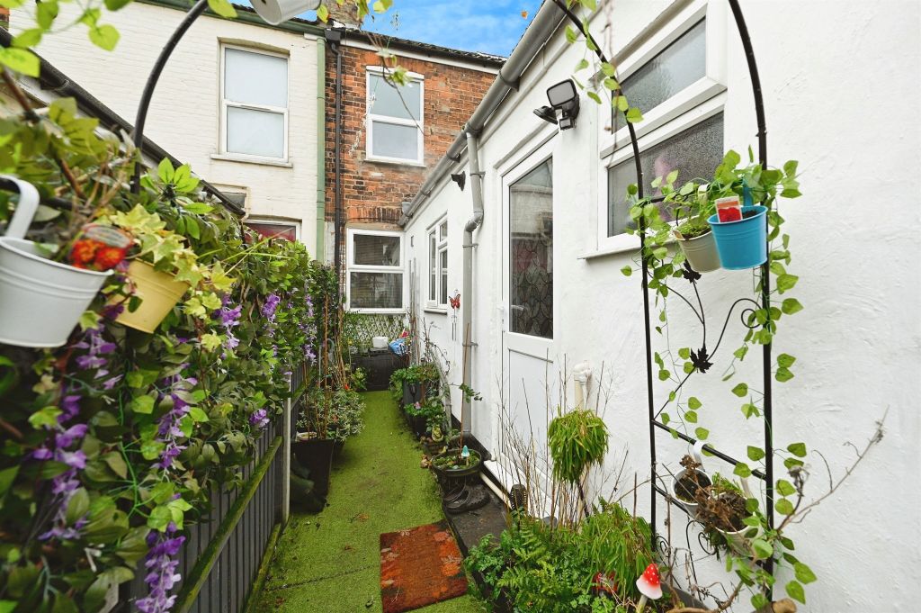 Property photo 2 of 15