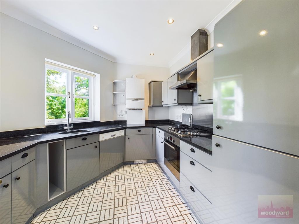 Property photo 2 of 19 Cam01320G0-Pr0067-Still015.Jpg