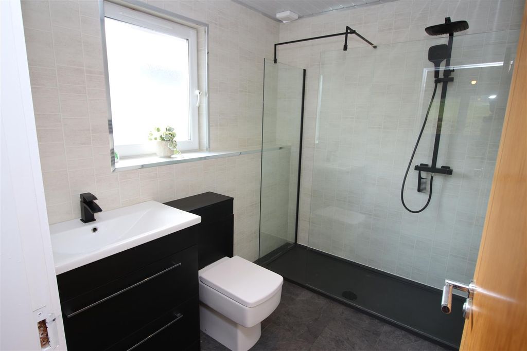 Additional image 15 of 5 bed detached house for saleMillhouse Road, Millhouse Gate, Inverkip PA16