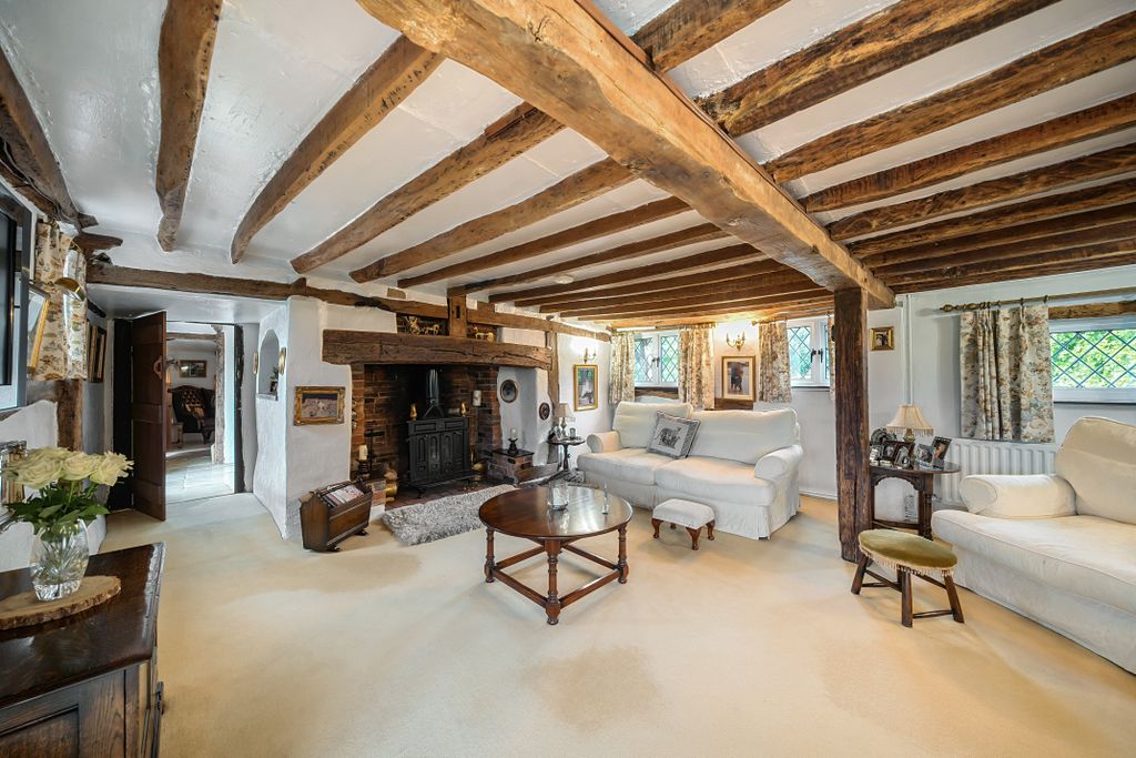 Property photo 2 of 14