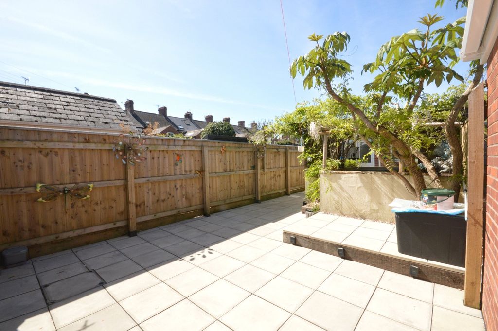 Property photo 2 of 12 Picture No. 34