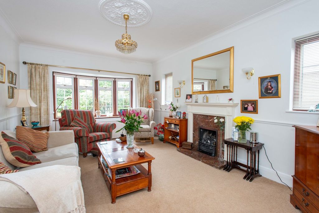 Property photo 3 of 26