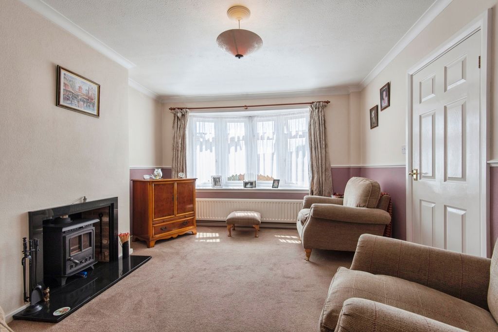 Property photo 2 of 21 Pbox-Img.Jpg