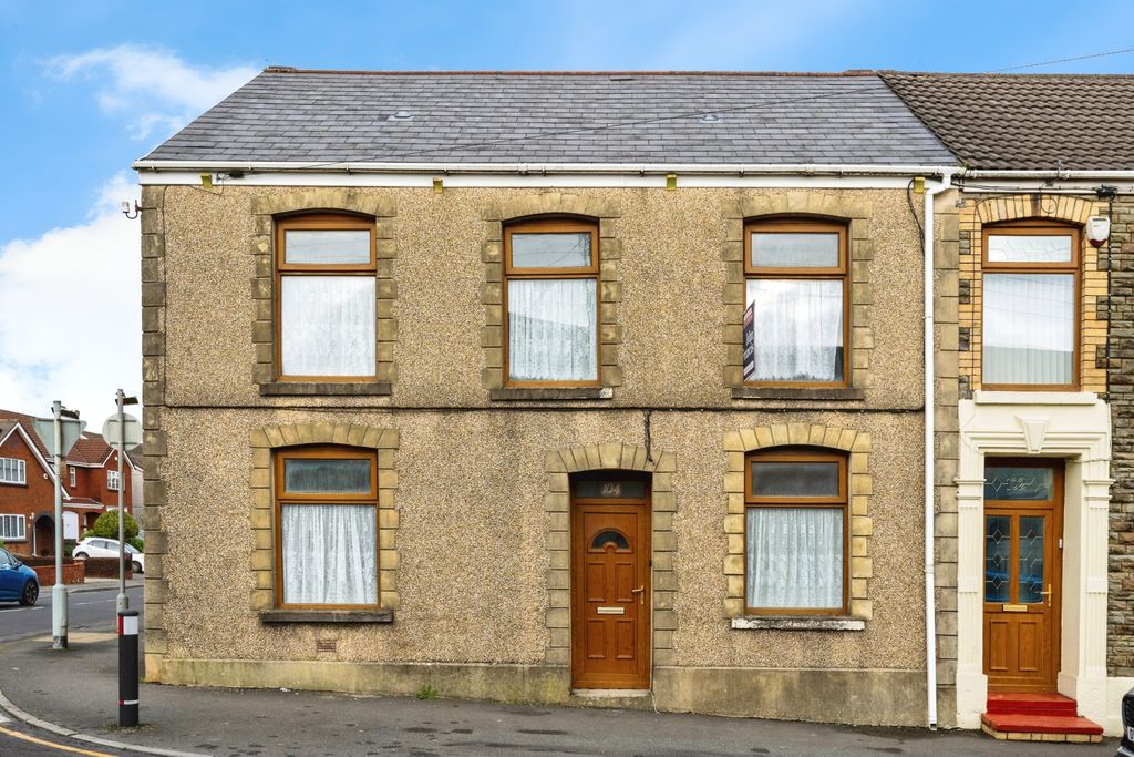 Property photo 1 of 17 Photography