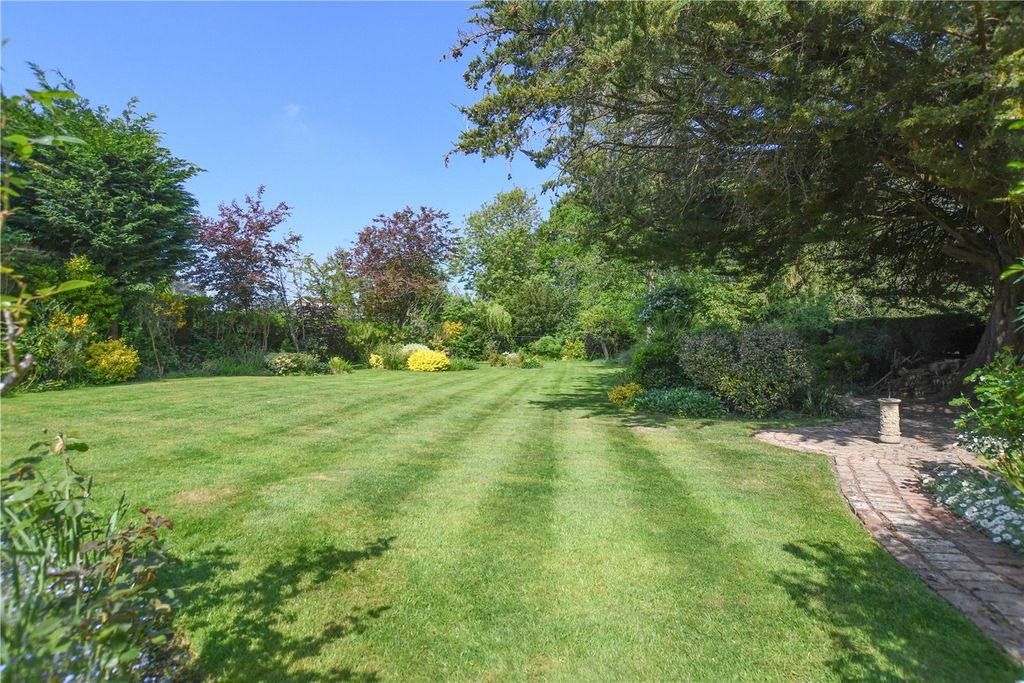 Property photo 2 of 19 Picture No. 05
