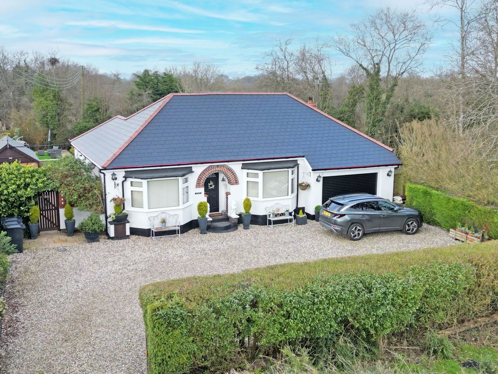 Property photo 1 of 31