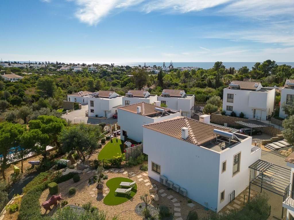 Property photo 2 of 30