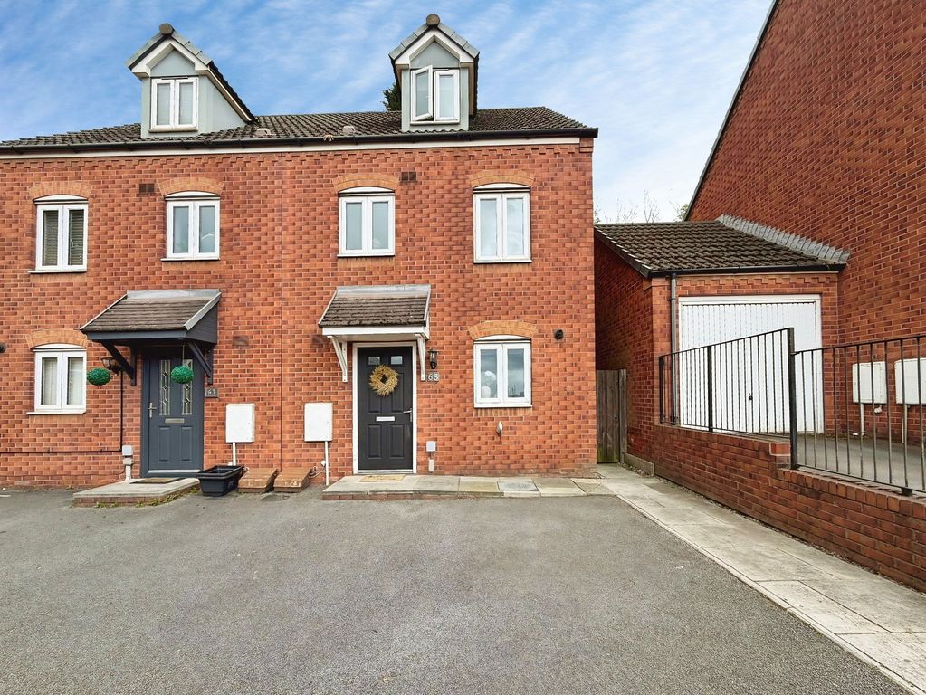 Property photo 1 of 32