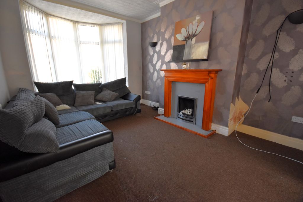 Property photo 2 of 9