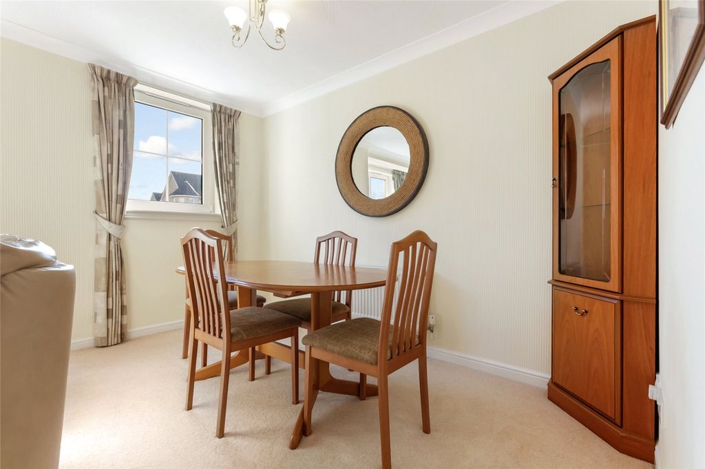Property photo 3 of 21 Picture No. 21