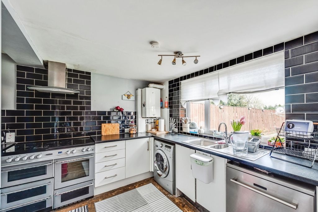 Property photo 2 of 19 Pbox-Img.Jpg