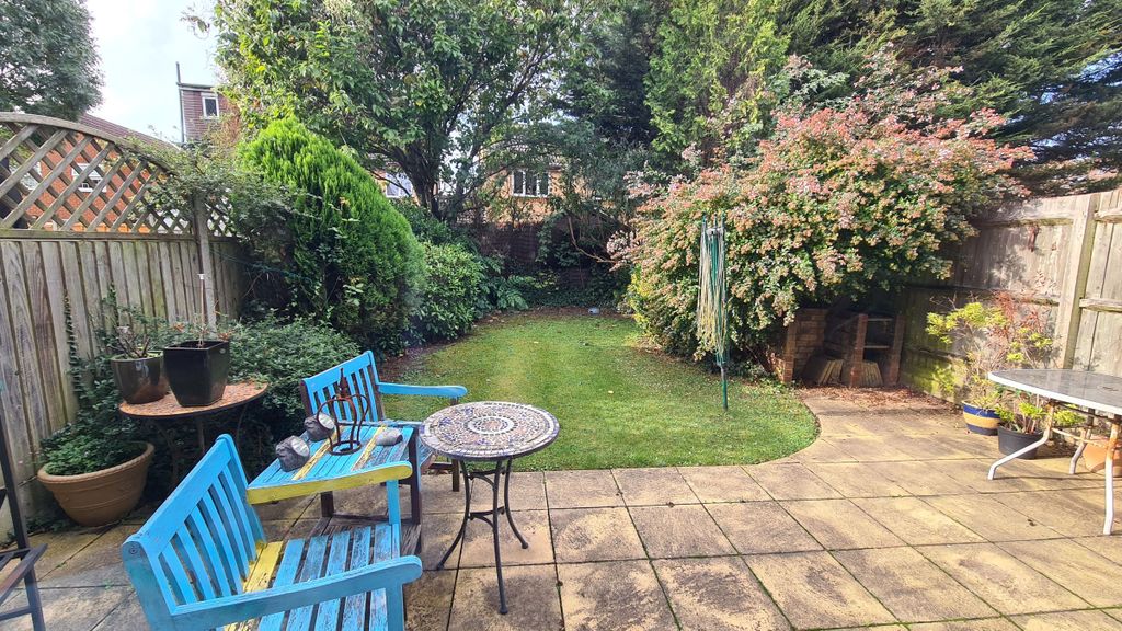 Property photo 2 of 6