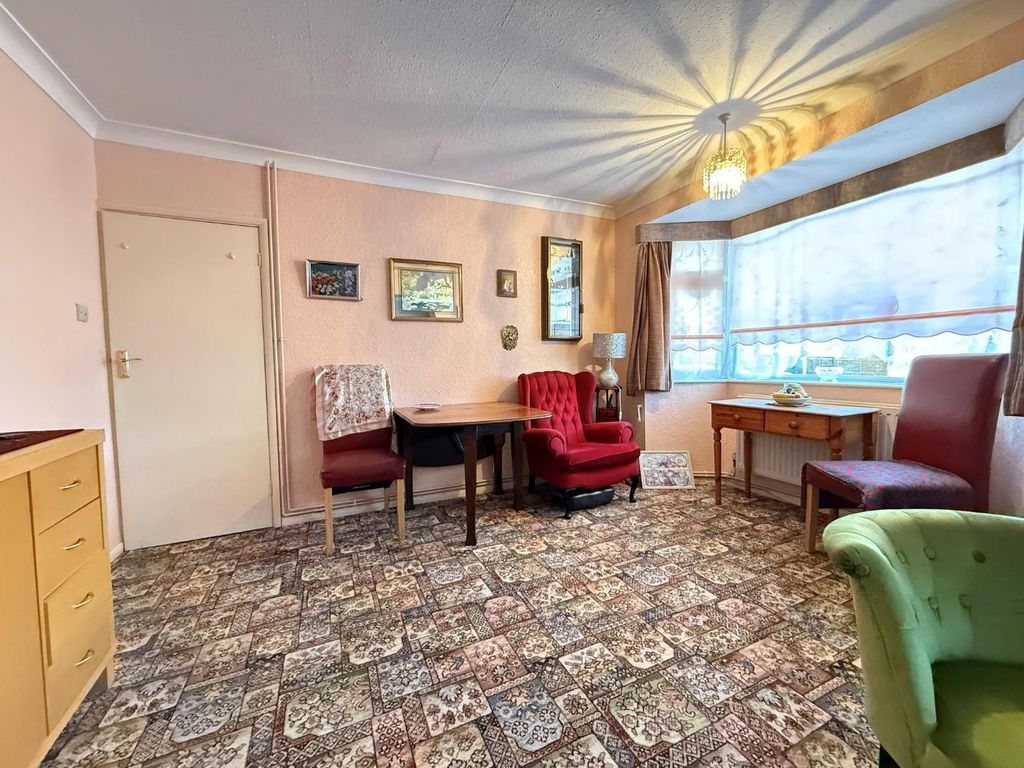 Property photo 3 of 14 11.Jpg