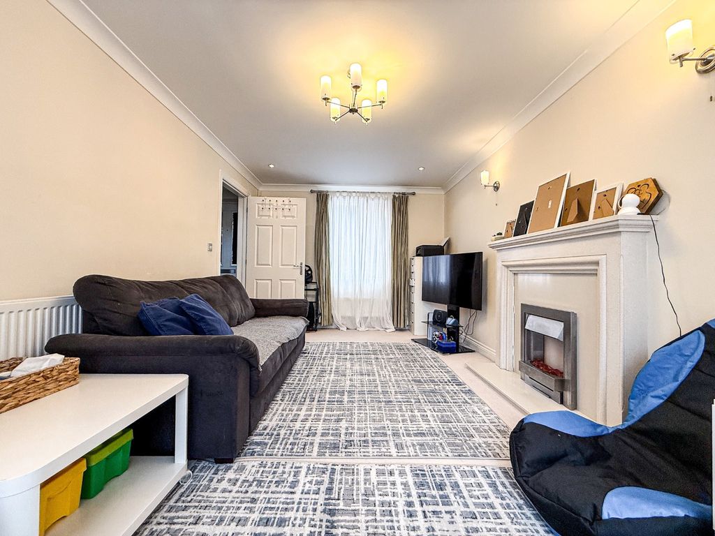 Property photo 2 of 15 4792504