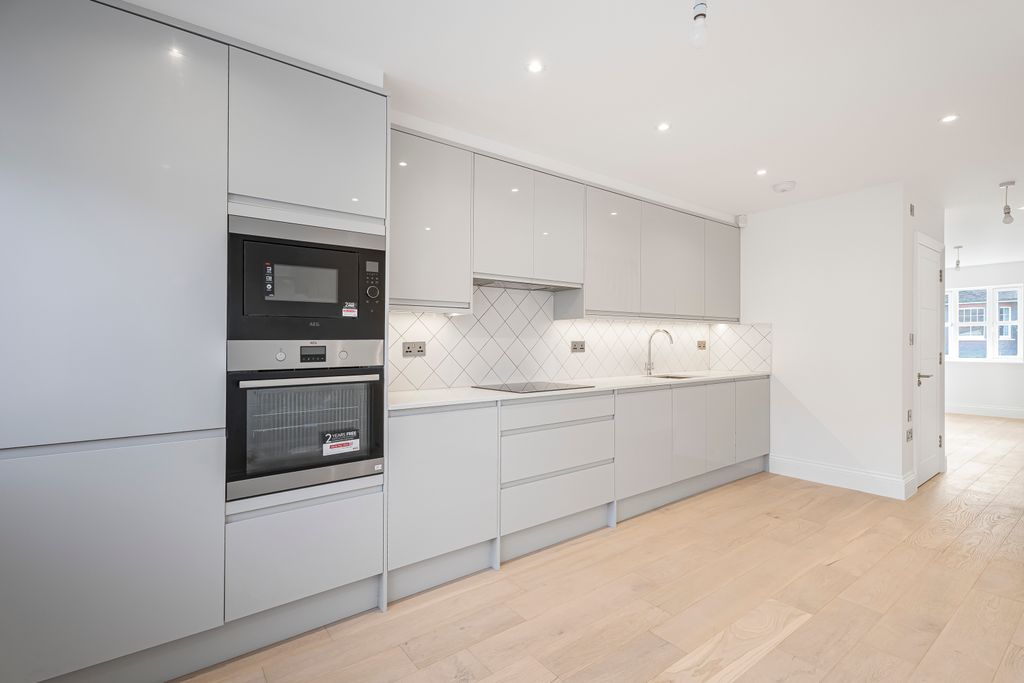 Property photo 2 of 10 Plot 2 Kitchen