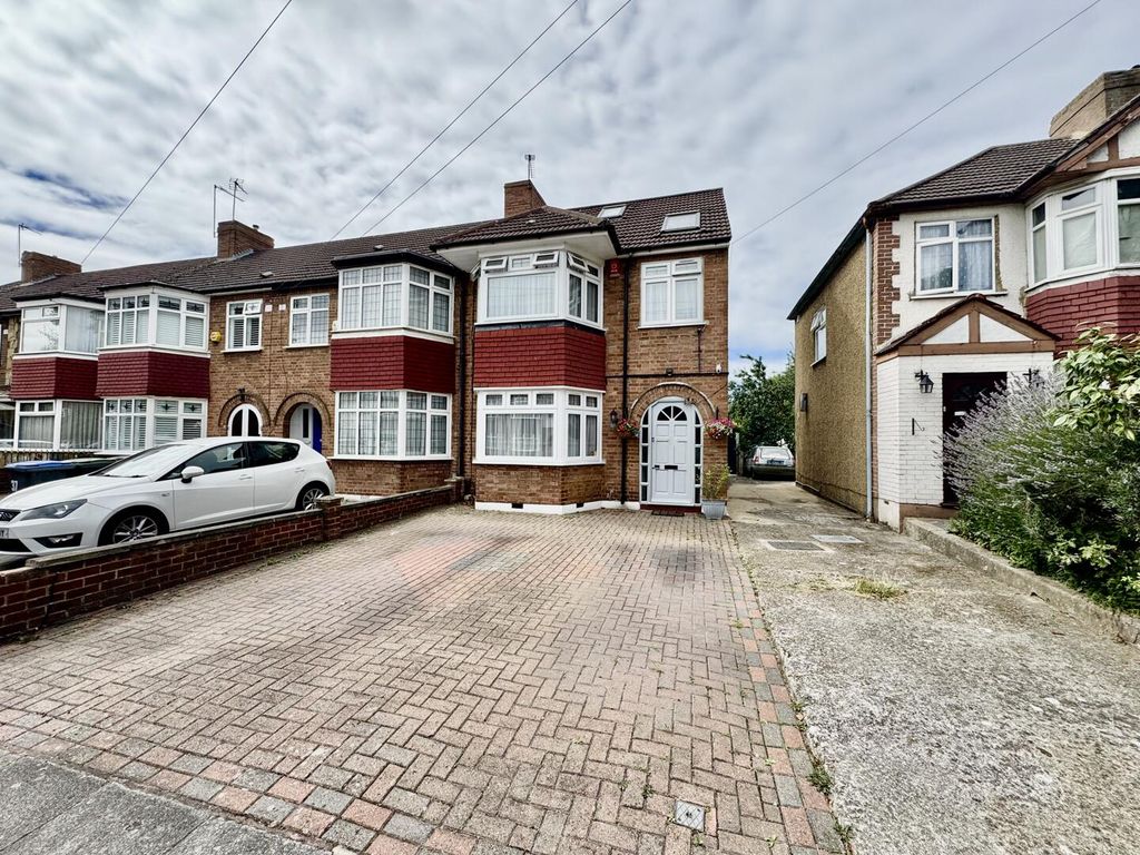 Property photo 1 of 23 Front (Exterior)