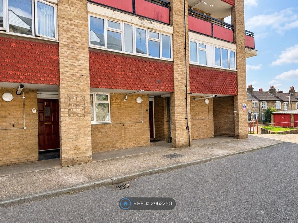 Property photo 1 of 6 Front