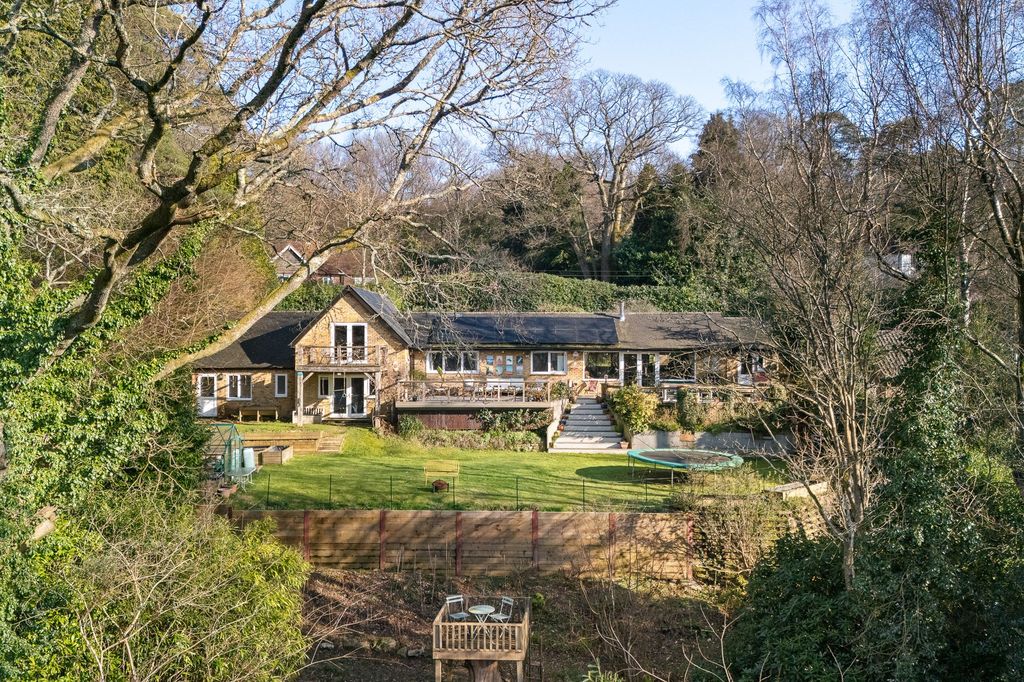 Property photo 1 of 24