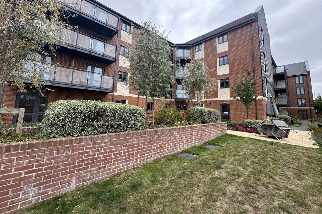 Property photo 1 of 19 Picture No. 22