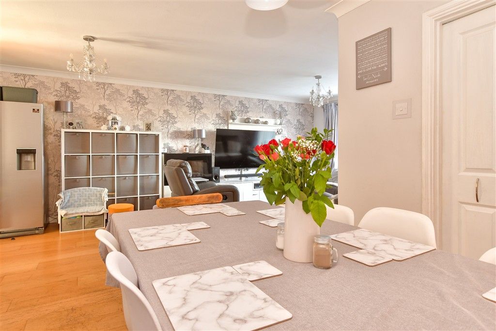 Property photo 2 of 15 Dining Area