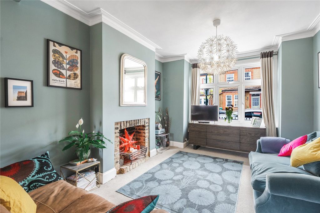 Property photo 2 of 9 Picture No. 17