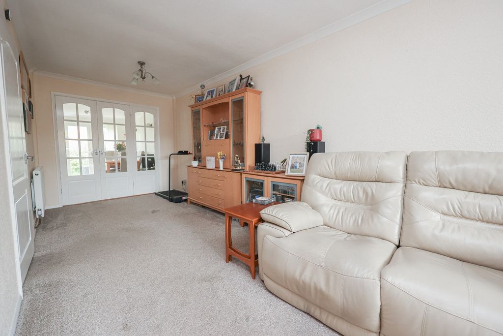 Property photo 3 of 23 4898533