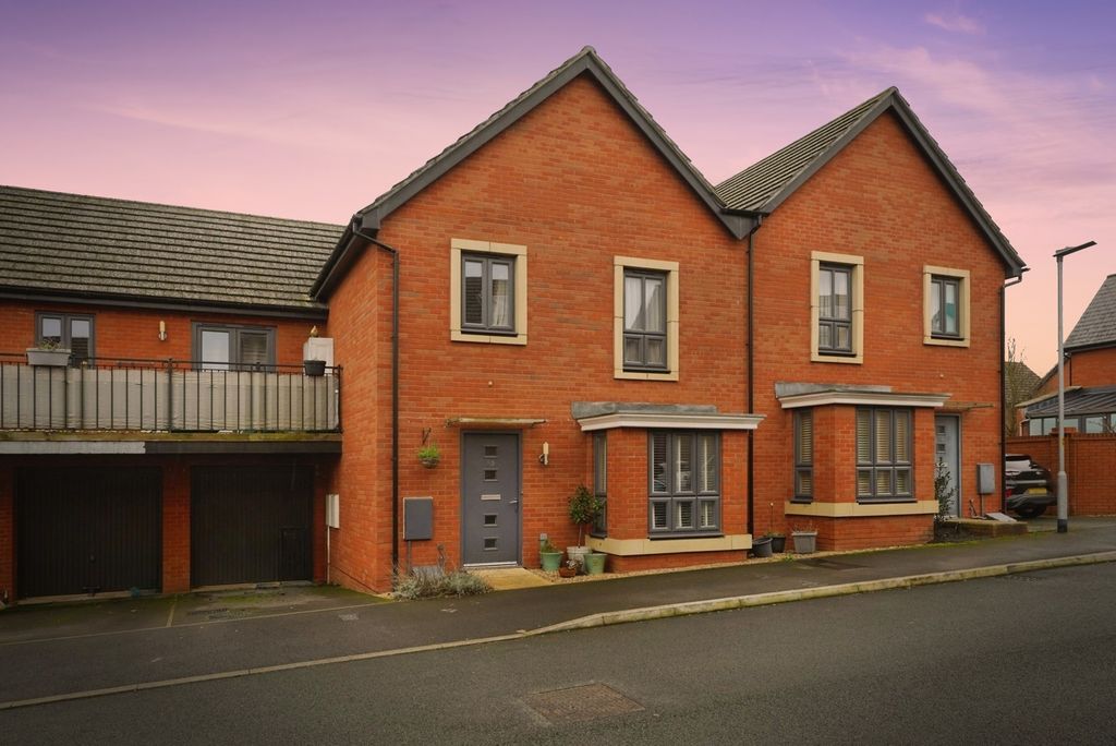 Property photo 1 of 15 Front