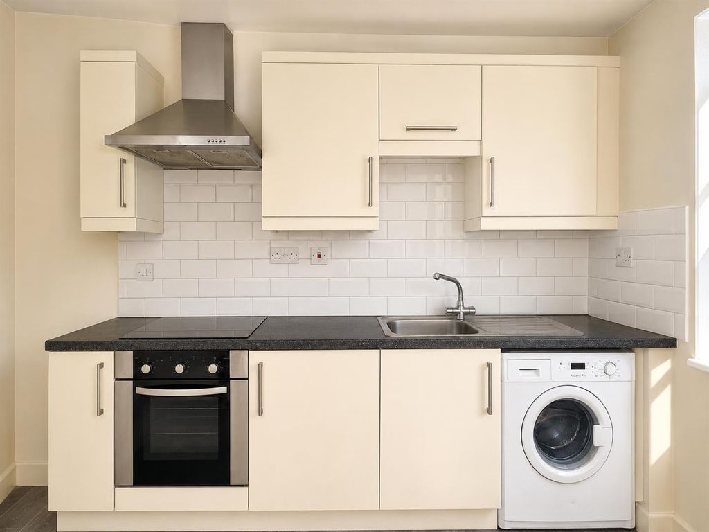 Property photo 2 of 4 2