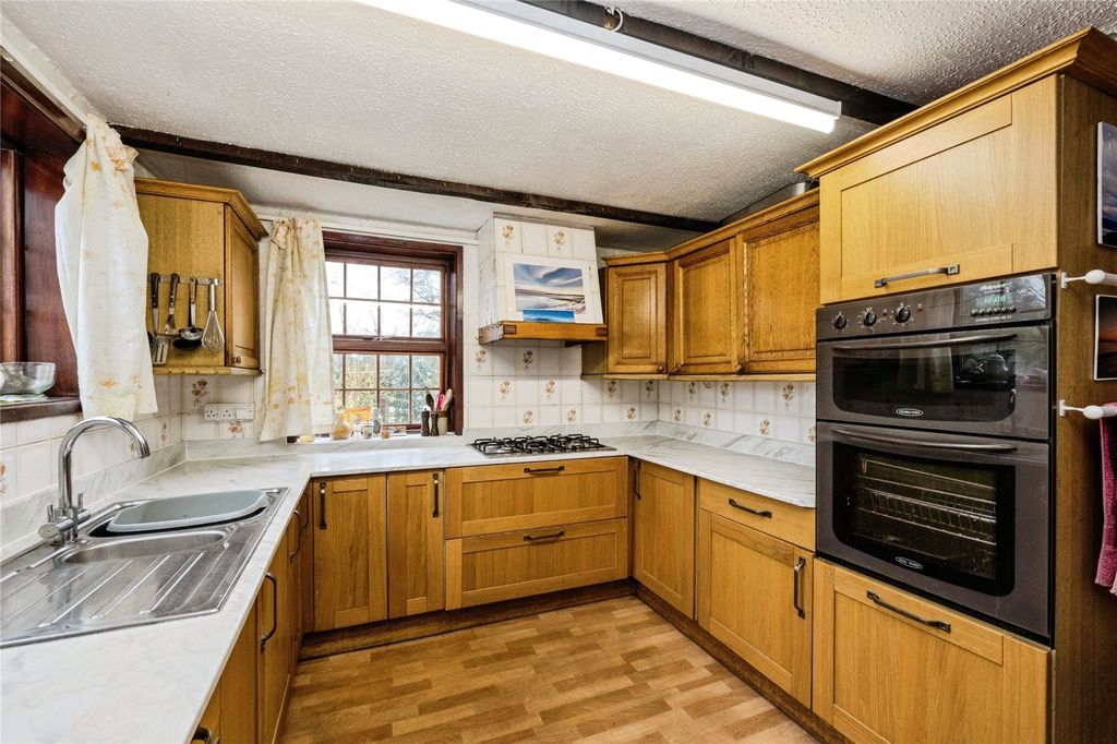 Property photo 2 of 40 Picture No. 54