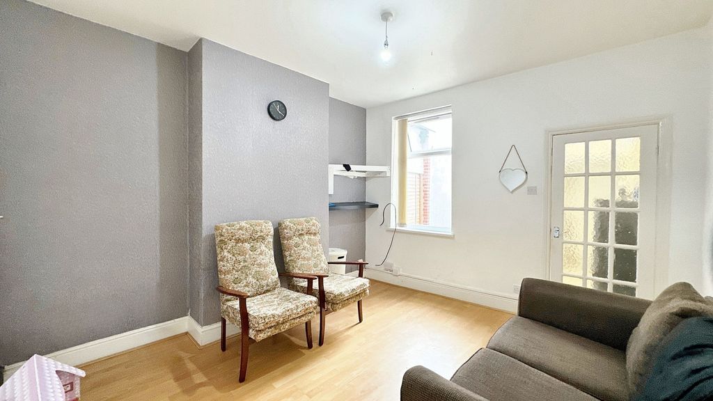 Property photo 3 of 7 Reception Room 2