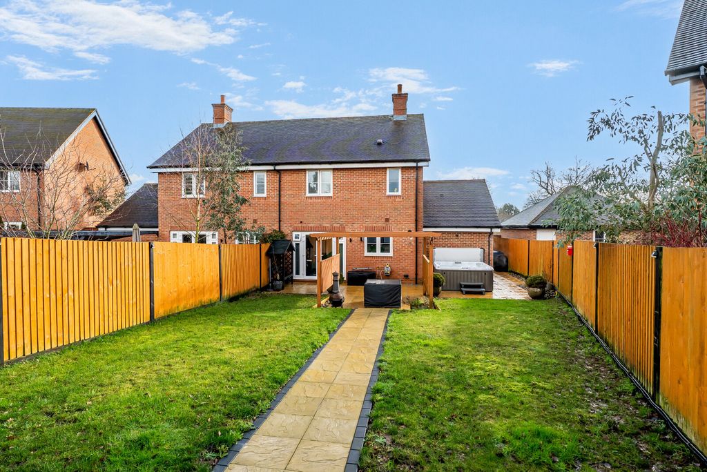 Property photo 3 of 24 Picture 3