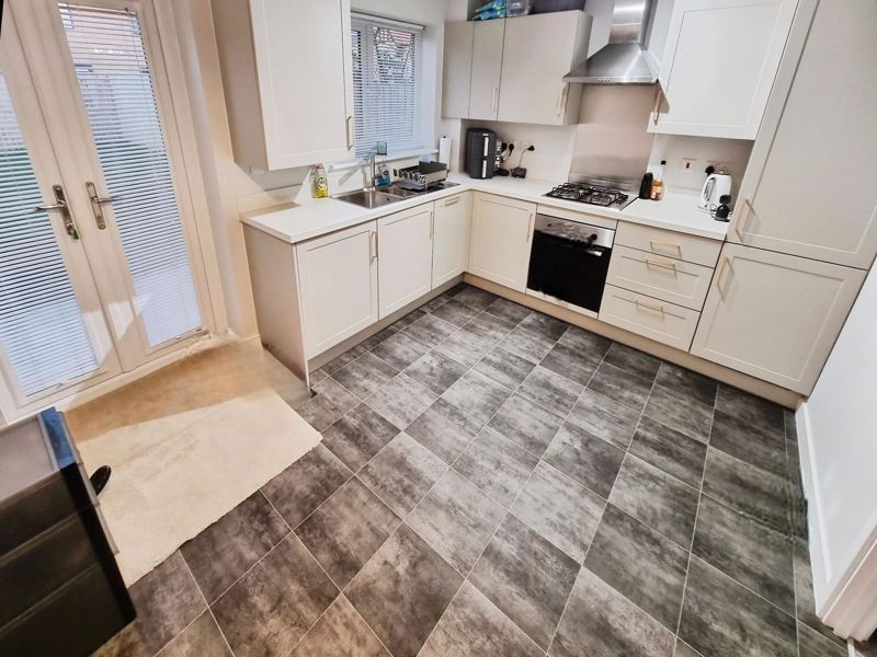 Property photo 2 of 12 Photo 9