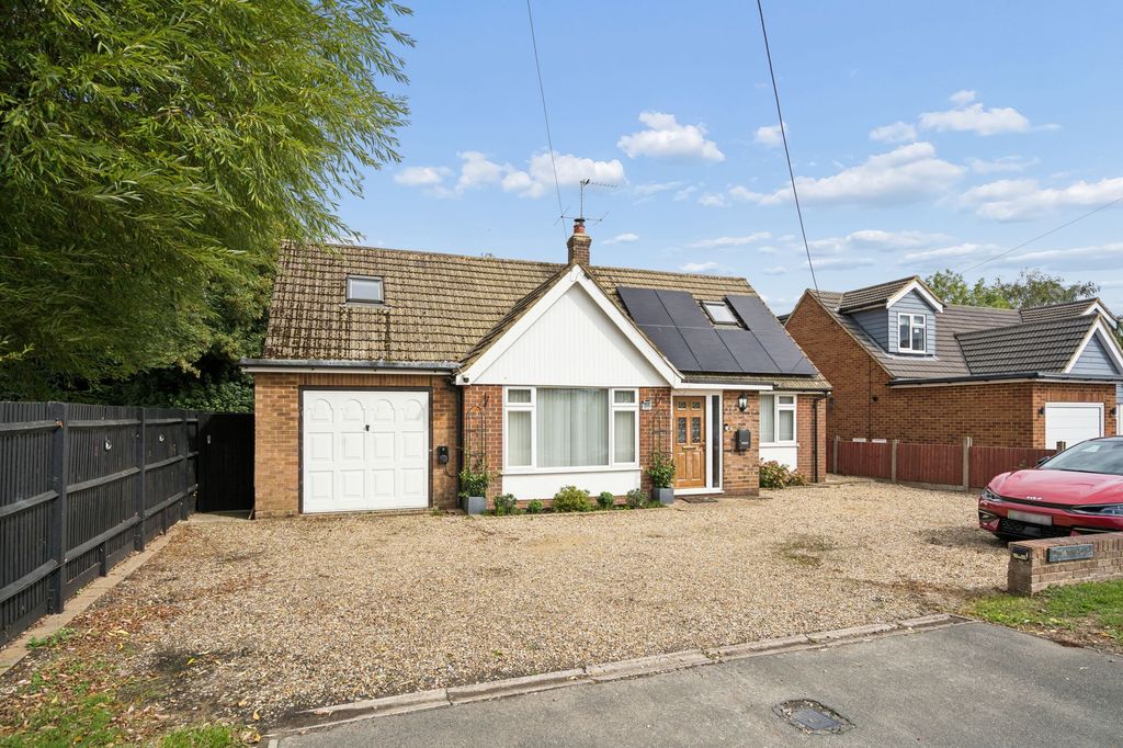 Property photo 1 of 27