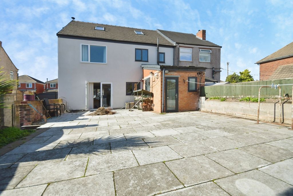 Property photo 2 of 20 Pbox-Img.Jpg