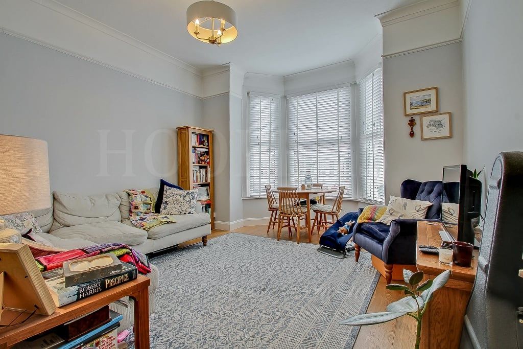 Property photo 2 of 9