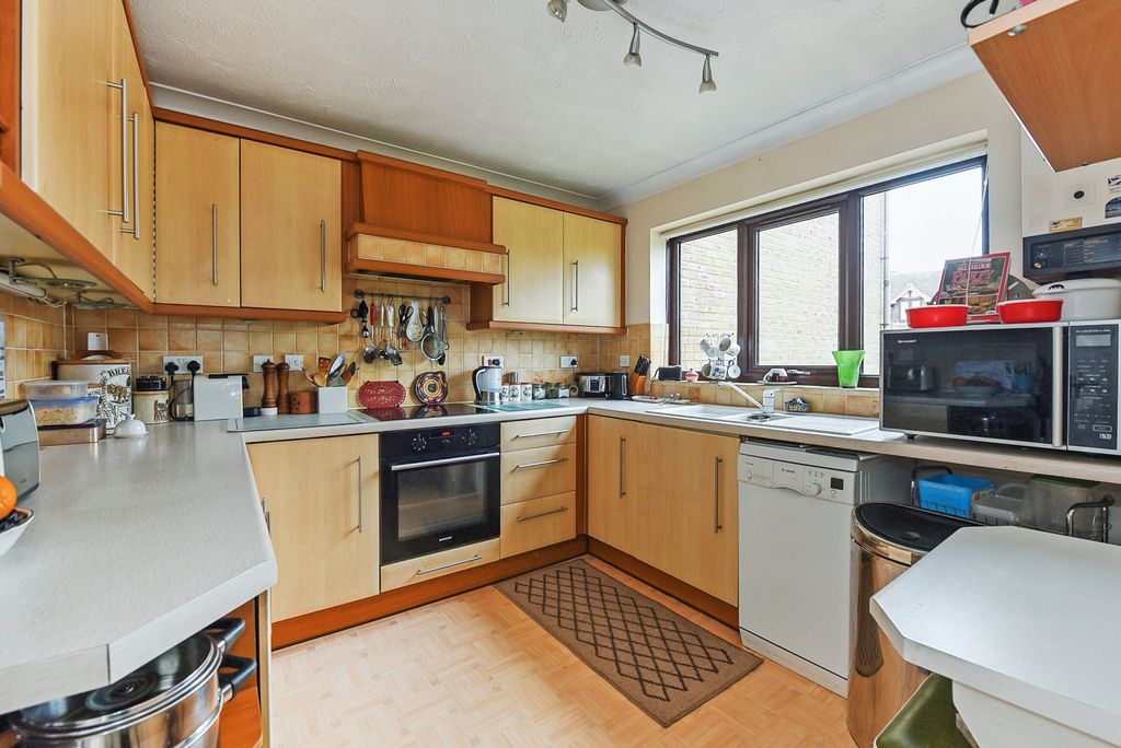 Property photo 2 of 16 Picture No. 09