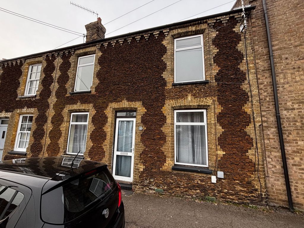 Property photo 1 of 12