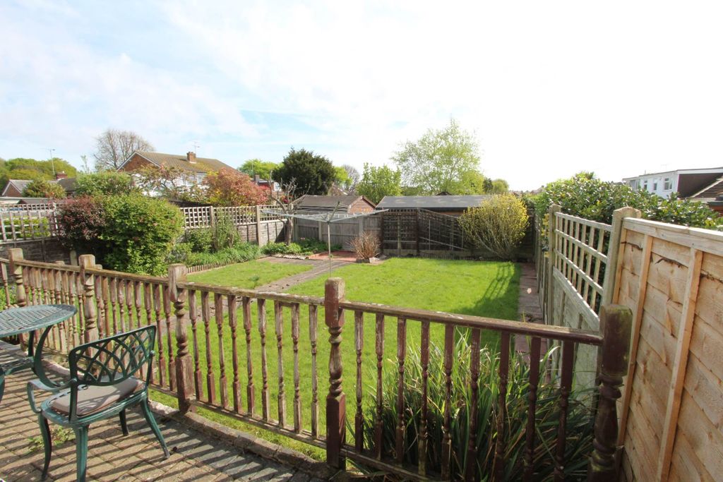Property photo 2 of 6