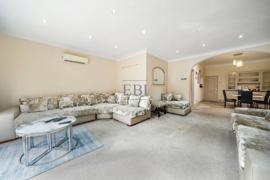 Property photo 1 of 16 Picture No. 01