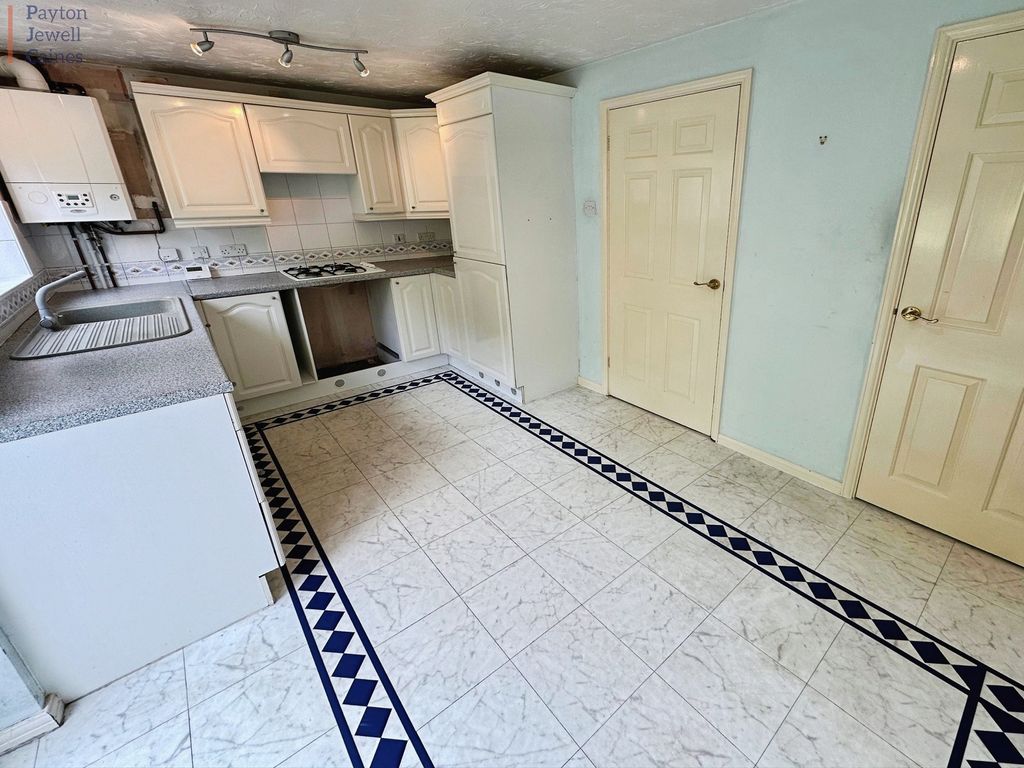 Property photo 2 of 10 Not Specified