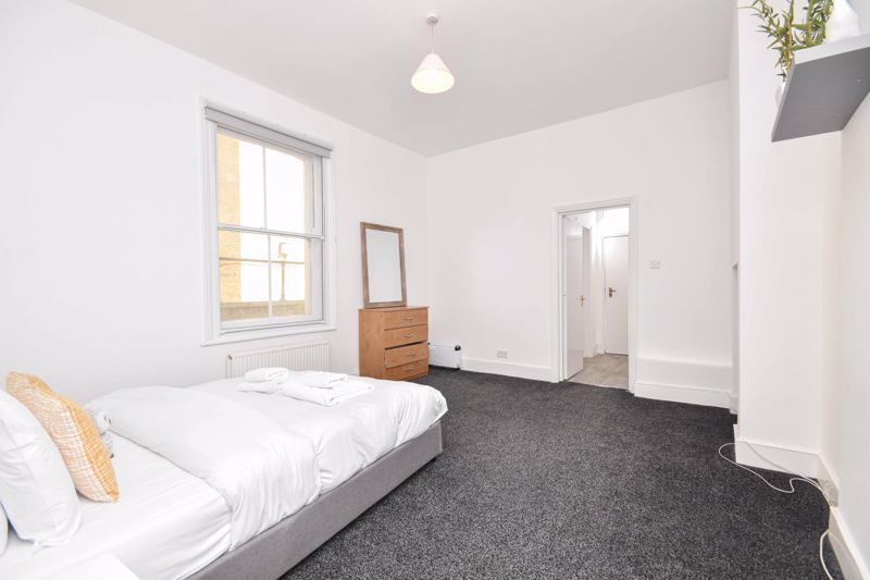 Property photo 2 of 10 Master Bedroom