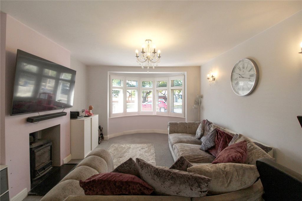 Property photo 2 of 16 Picture No. 14