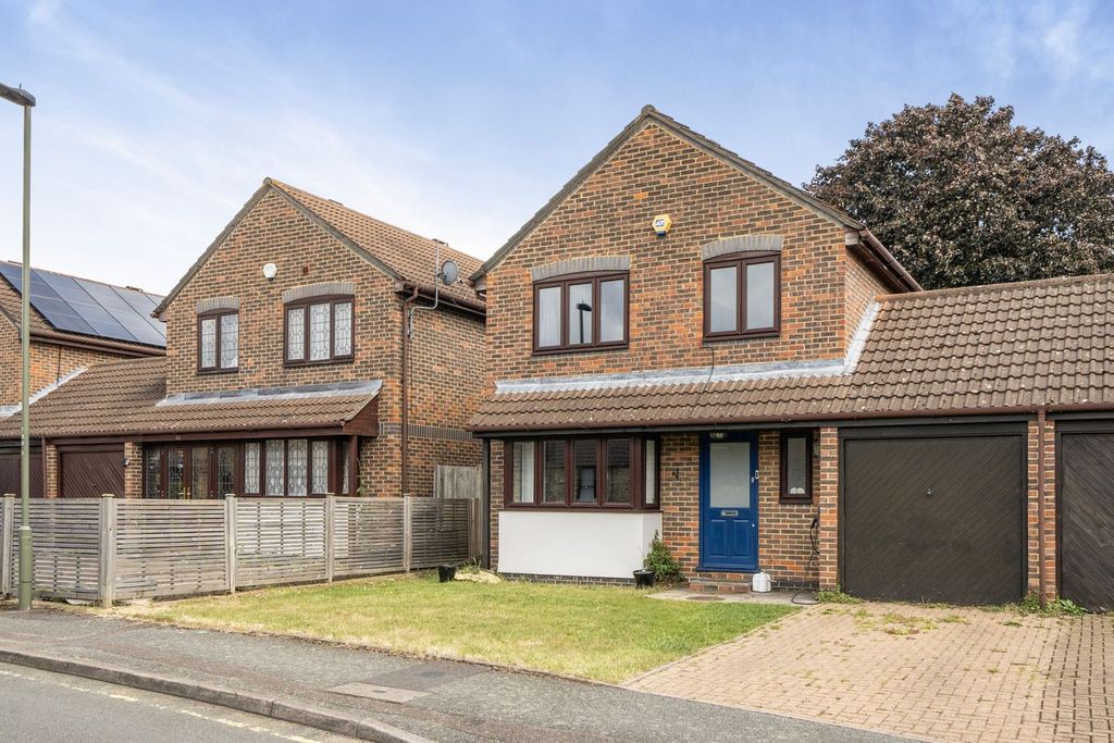 Property photo 1 of 17