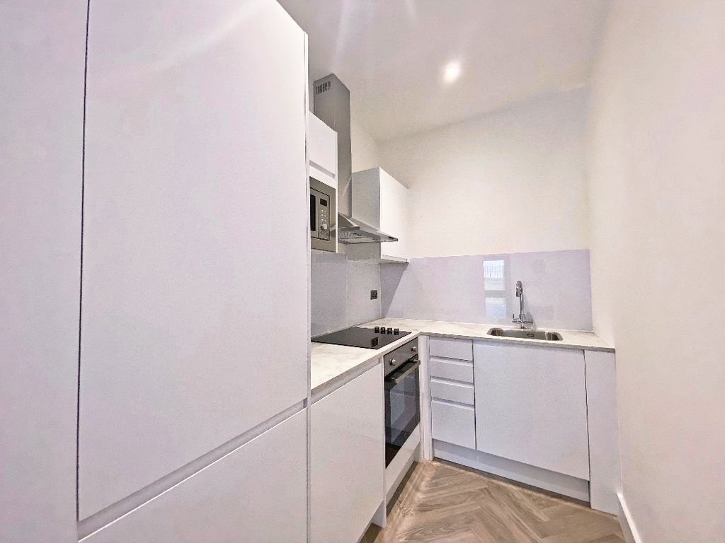 Property photo 2 of 11 2