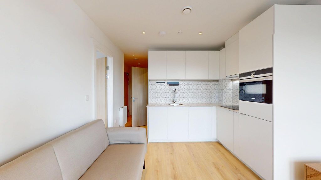 Property photo 2 of 15 Kitchen