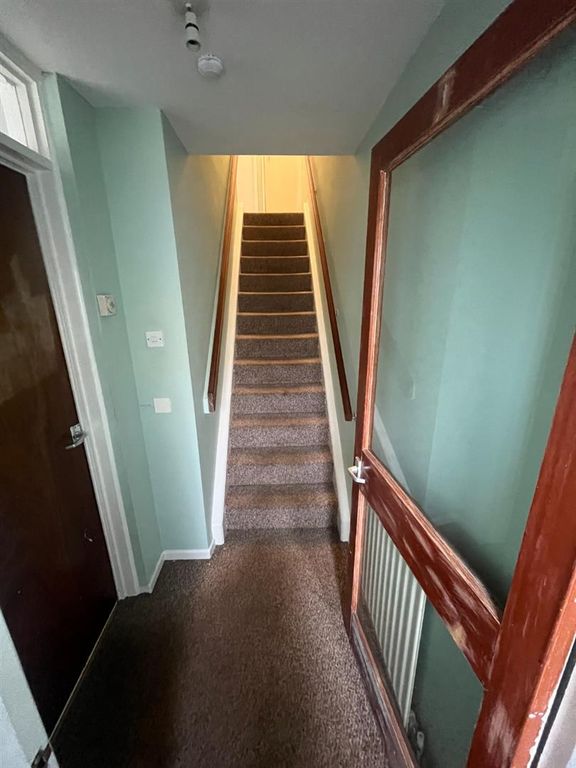 Property photo 2 of 9 Hallway.Jpg