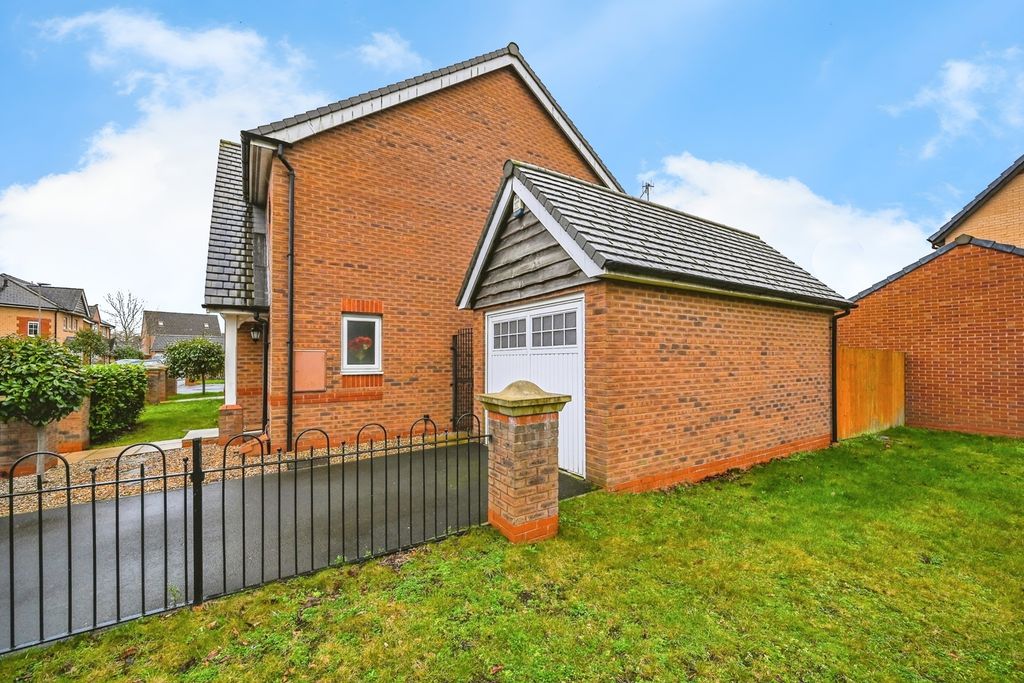 Property photo 3 of 19 Pbox-Img.Jpg